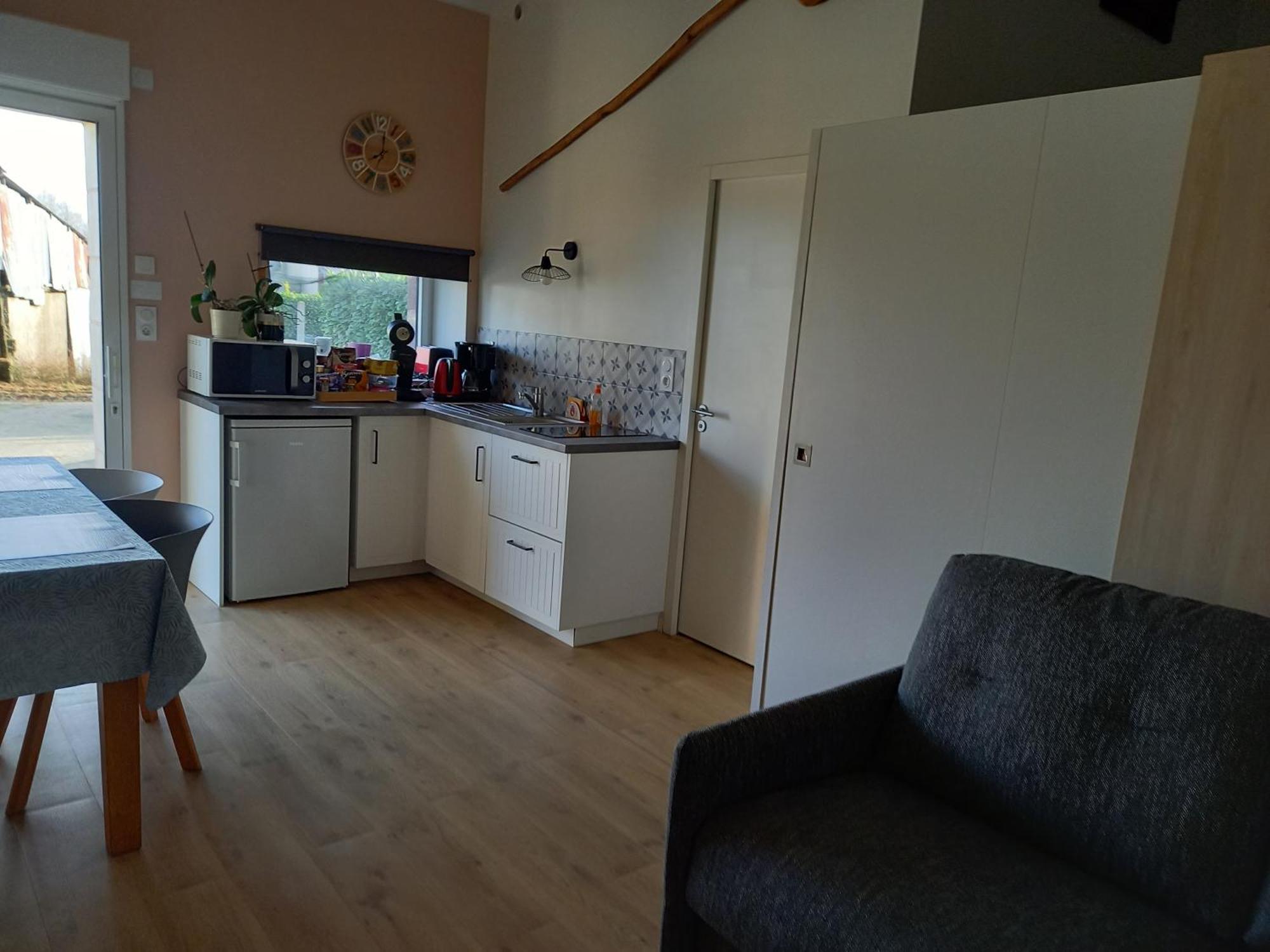 Gite La Petite Maison Montournais Экстерьер фото
