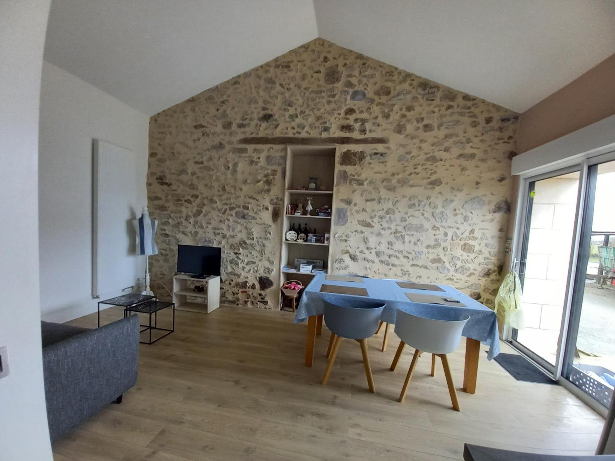 Gite La Petite Maison Montournais Экстерьер фото