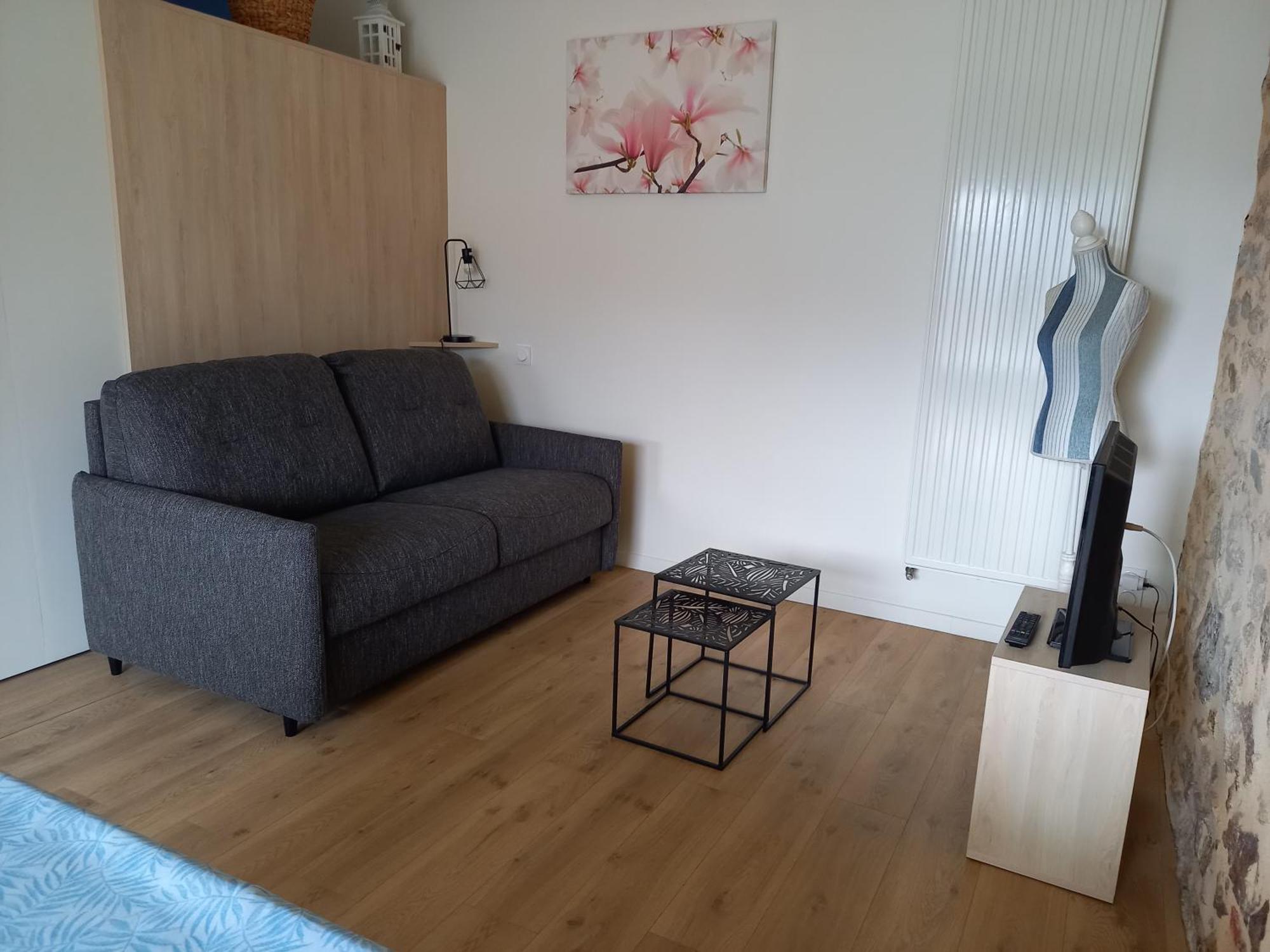 Gite La Petite Maison Montournais Экстерьер фото